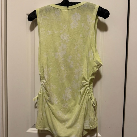 No Boundaries XL 15/16 Yellow Yin Yang Graphic Tank w Side Cutouts Drawstring - Picture 4 of 5